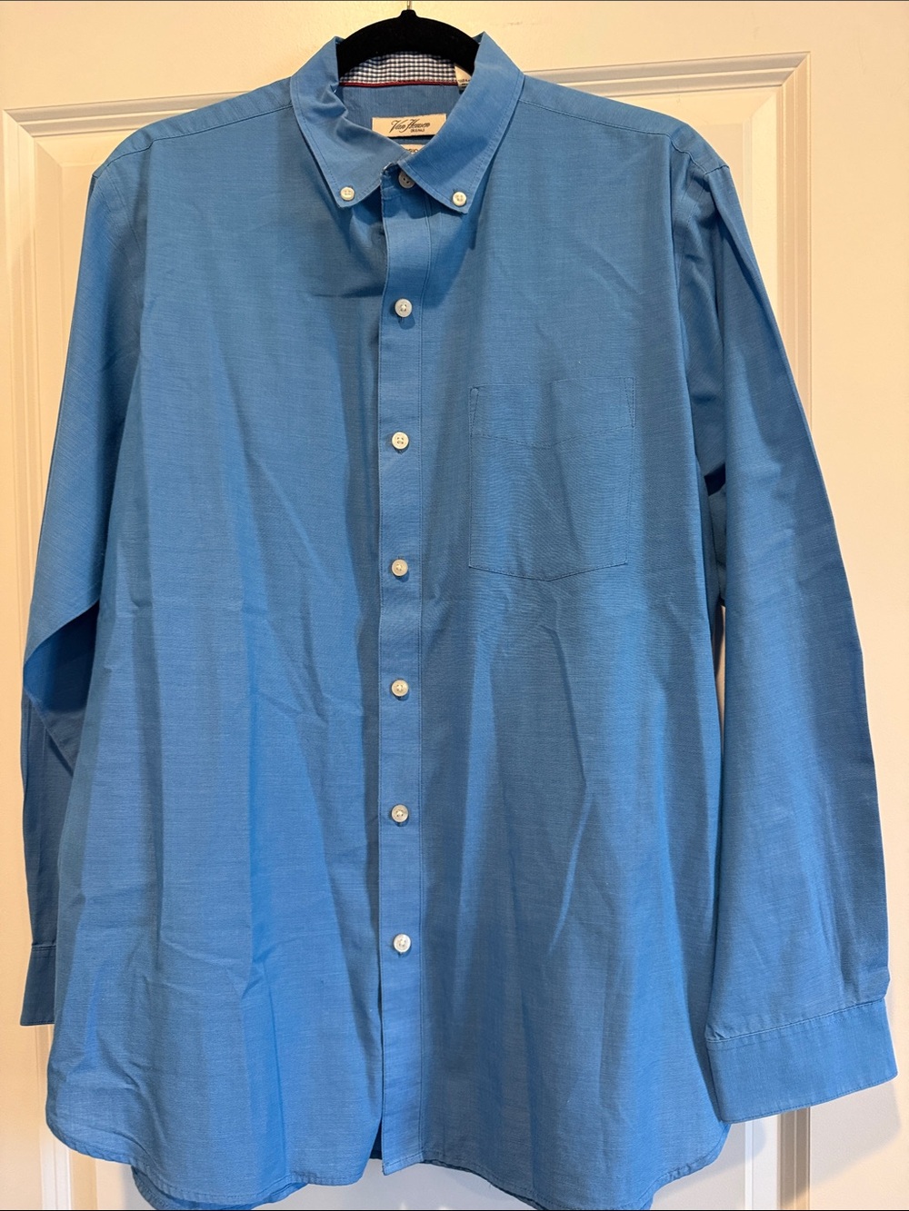 Van Heusen Men's Button-Down Dress Shirt in Blue